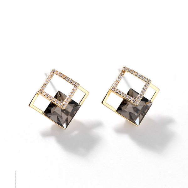 women's personality simple stud earrings hao stone earrings jewelry inlaid black glass new stud, Golden;silver
women's personality simple stud earrings hao stone earrings jewelry inlaid black glass new stud, Golden;silver