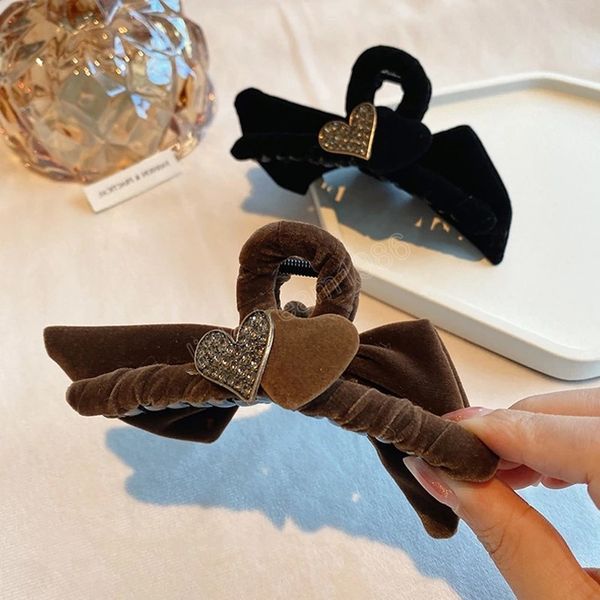 winter plush hair claw clamps elegant acrylic heart hairpins faux fur hair clip barrette headwear for women girls hair accessories, Slivery;golden
winter plush hair claw clamps elegant acrylic heart hairpins faux fur hair clip barrette headwear for women girls hair accessories, Slivery;golden