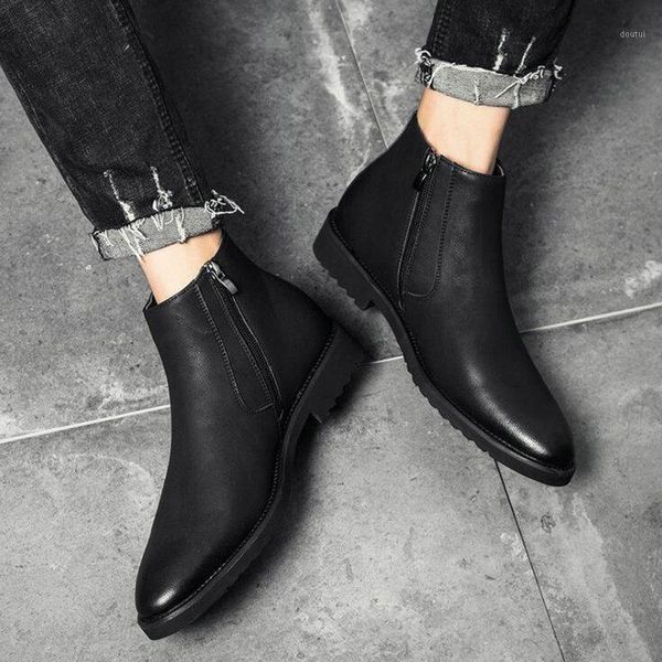 boots autumn and winter men's casual retro england tooling black brown booties c22-501
boots autumn and winter men's casual retro england tooling black brown booties c22-501