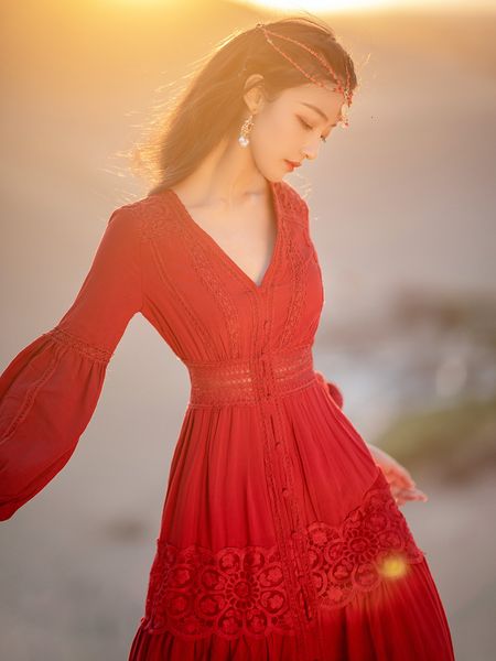 elegant red dress woman high waist with cleavage on vintage seaside vacation women's travel dressed as new spring feast edx5, Black;gray
elegant red dress woman high waist with cleavage on vintage seaside vacation women's travel dressed as new spring feast edx5, Black;gray