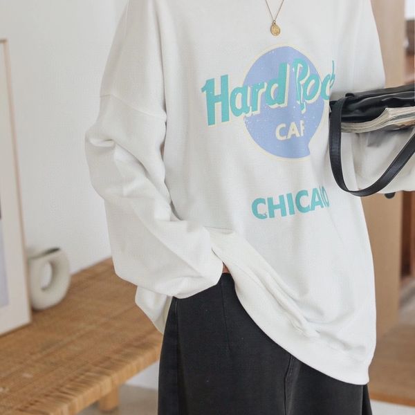 8t5bi spring and 262 new korean women's casual versatile letter printing loose large size round neck sweater sweater sweaterwomen, Black
8t5bi spring and 262 new korean women's casual versatile letter printing loose large size round neck sweater sweater sweaterwomen, Black