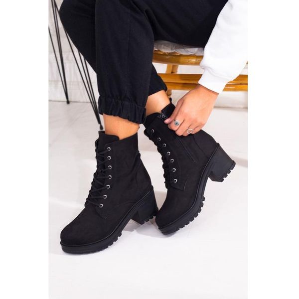 black color pu suede leather lace-up ziiper new season 2021 winter autmn stylish standard mold lady female women boots
black color pu suede leather lace-up ziiper new season 2021 winter autmn stylish standard mold lady female women boots