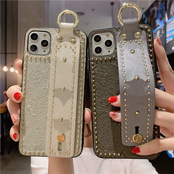 new designer iphone 11pro case wrist strap suitable for iphone xsmax/7 8plus rivet leather case wholesale
new designer iphone 11pro case wrist strap suitable for iphone xsmax/7 8plus rivet leather case wholesale