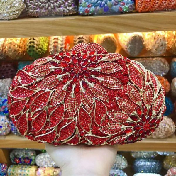 luxury crystal golden clutch bag red women evening bags female party pochette bag bridal soiree purse prom handbags clutches1
luxury crystal golden clutch bag red women evening bags female party pochette bag bridal soiree purse prom handbags clutches1
