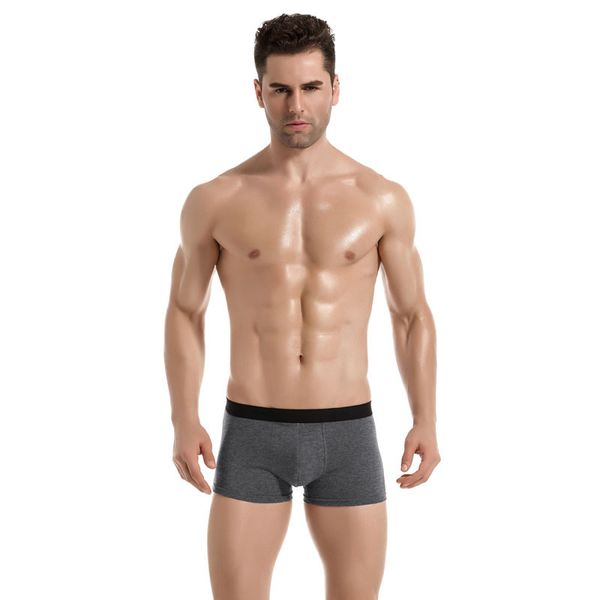 2021 new european and american code men's underwear cotton shorts solid color mid-waist boxer, Black;white
2021 new european and american code men's underwear cotton shorts solid color mid-waist boxer, Black;white