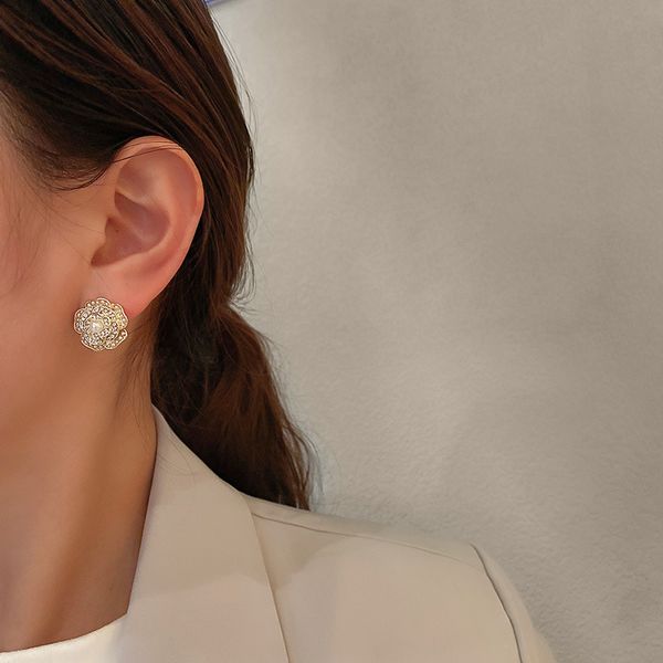 fashion 925 silver needle korean simple rhinestone drop oil multi-layer rose stud earrings sweet elegance earrings asymmetric earrings fashi, Golden
fashion 925 silver needle korean simple rhinestone drop oil multi-layer rose stud earrings sweet elegance earrings asymmetric earrings fashi, Golden