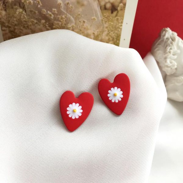 stud s925 needle red heart earrings sweet korean jewelry metal alloy with coating color small flower for girl student gifts, Golden;silver
stud s925 needle red heart earrings sweet korean jewelry metal alloy with coating color small flower for girl student gifts, Golden;silver