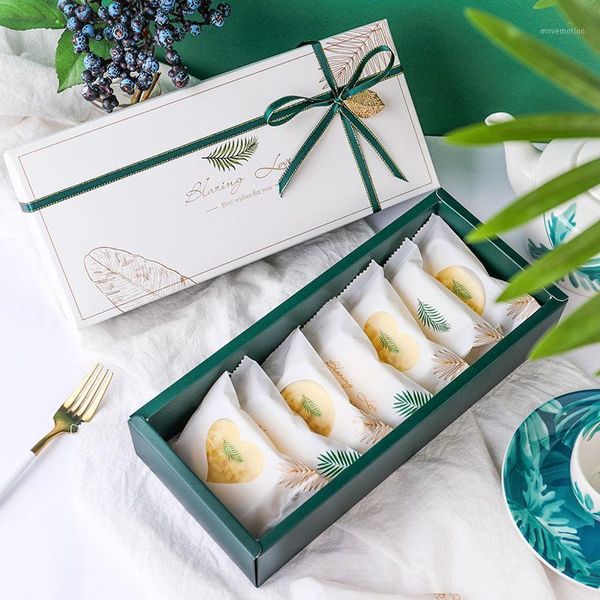 creative leafy pattern cookie cake packaging gift box candy bag wedding diy paper gift boxes bag package birthday party decor1
creative leafy pattern cookie cake packaging gift box candy bag wedding diy paper gift boxes bag package birthday party decor1