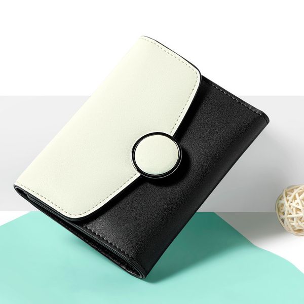 genuine leather 2020 new style locking buckle business short purse wallet women's fashion clutch bag, Red;black
genuine leather 2020 new style locking buckle business short purse wallet women's fashion clutch bag, Red;black