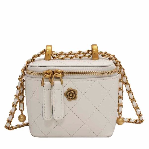 embroidered thread cosmetic bags ladies designer hardware chain shoulder bag fashion monochrome flower pattern double zipper portable small
embroidered thread cosmetic bags ladies designer hardware chain shoulder bag fashion monochrome flower pattern double zipper portable small
