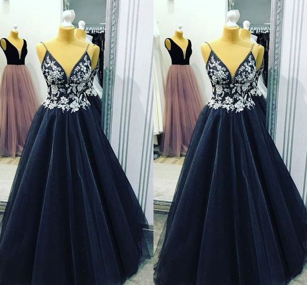 dark navy v-neck evening dresses prom tulle long 2021 flower applique beaded open back a-line elegant formal dress women special occasion, Black;red
dark navy v-neck evening dresses prom tulle long 2021 flower applique beaded open back a-line elegant formal dress women special occasion, Black;red