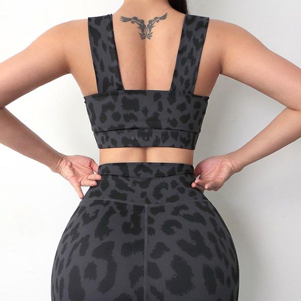 gym clothing finess women sport underwear padded bra workout leopard print yoga running sportswear female clothes, White;black
gym clothing finess women sport underwear padded bra workout leopard print yoga running sportswear female clothes, White;black