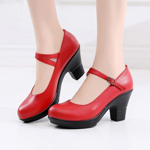 red thick with the round head square dance shoes middle-aged leather shoes catwalk cheongsam single1, Black
red thick with the round head square dance shoes middle-aged leather shoes catwalk cheongsam single1, Black