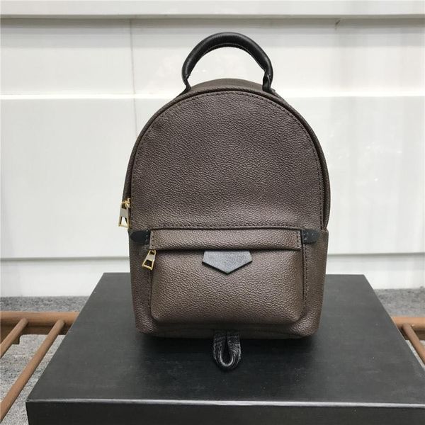 luxury designer fashion style backpack letter retro large capacity cosmetic bag camera bag trend retro
luxury designer fashion style backpack letter retro large capacity cosmetic bag camera bag trend retro