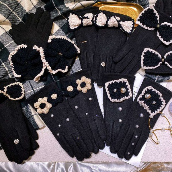 fragrance hand do63 french hepburn black knitted bow flower woolen cloth touch screen gloves72ul, Blue;gray
fragrance hand do63 french hepburn black knitted bow flower woolen cloth touch screen gloves72ul, Blue;gray