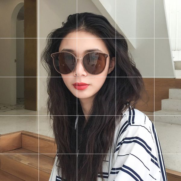 fake travel fashion net red of the same style, big face and thin, western large frame sunglasses, White;black
fake travel fashion net red of the same style, big face and thin, western large frame sunglasses, White;black