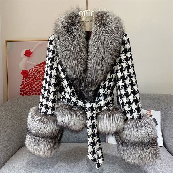 autumn and winter women's fur coat women's houndstooth collar short silver fox fur court fashion women's clothing 201212, Black
autumn and winter women's fur coat women's houndstooth collar short silver fox fur court fashion women's clothing 201212, Black