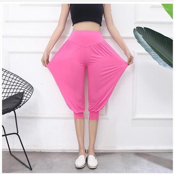 women short leggings jogger pants 2020 high waist 3 4 capris modal loose plus size legins purple rose red black
women short leggings jogger pants 2020 high waist 3 4 capris modal loose plus size legins purple rose red black