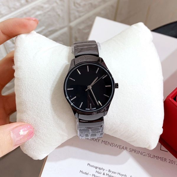 2020 new life waterproof watches woman watch fashion lady wristwatches sports stainless steel simple women watches gift drop shipping, Slivery;brown
2020 new life waterproof watches woman watch fashion lady wristwatches sports stainless steel simple women watches gift drop shipping, Slivery;brown