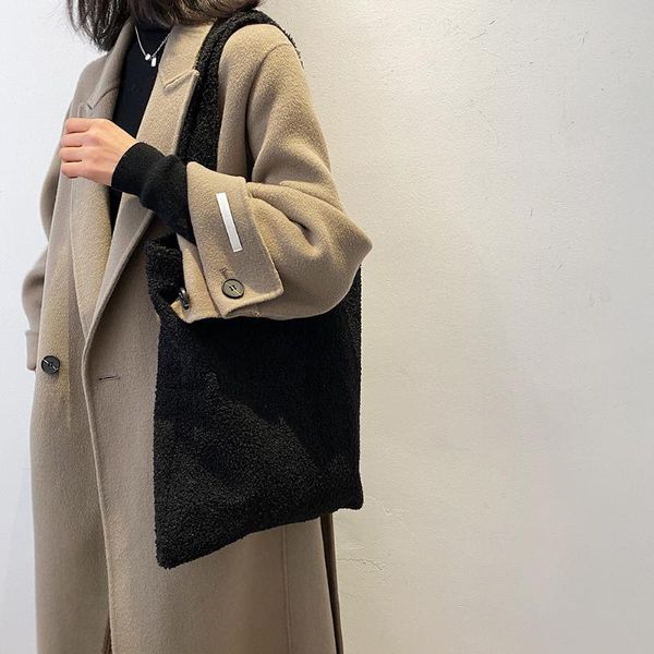 fashion furry shoulder handbag large capacity solid underarm bag satchel handbags for women designer women's bag
fashion furry shoulder handbag large capacity solid underarm bag satchel handbags for women designer women's bag