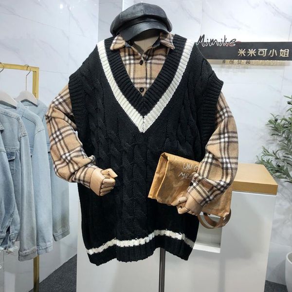 korean style college style v-neck sleeveless sweater vest women's 2021 autumn long loose color matching vest fashion trend1, Black;white
korean style college style v-neck sleeveless sweater vest women's 2021 autumn long loose color matching vest fashion trend1, Black;white