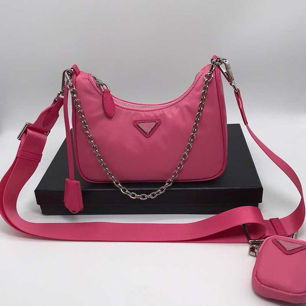 2020 female bag designer handbag purse fashion three-in-one shoulder messenger bag leather exquisite with box
2020 female bag designer handbag purse fashion three-in-one shoulder messenger bag leather exquisite with box