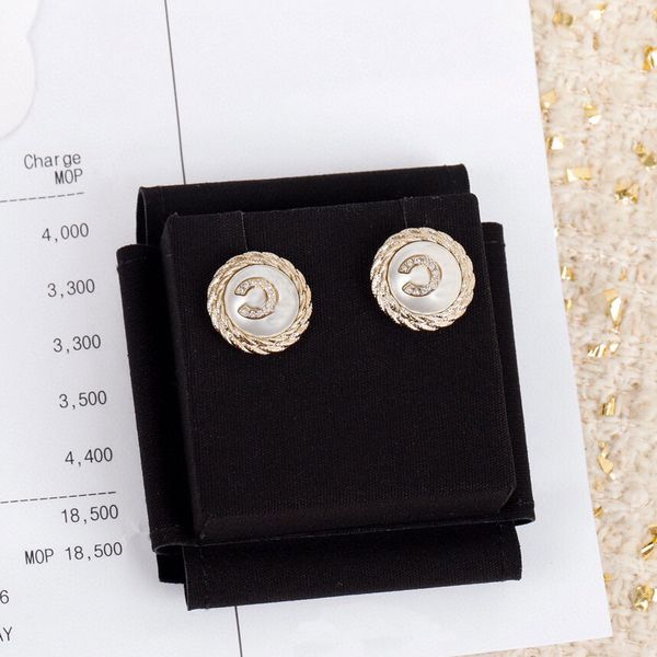 2021 stud earring with pearl and diamond for women wedding jewelry gift with box ps3672, Golden
2021 stud earring with pearl and diamond for women wedding jewelry gift with box ps3672, Golden
