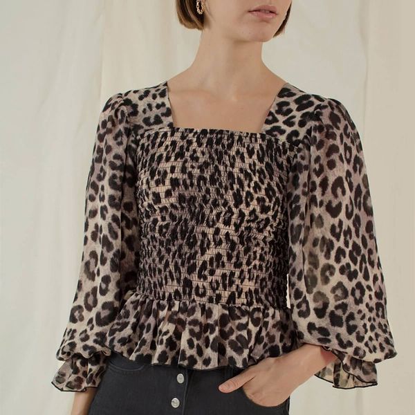 new chiffon leopard outfit street wear square score by blunder women 2021 designer of female baboon shirts spax, White
new chiffon leopard outfit street wear square score by blunder women 2021 designer of female baboon shirts spax, White