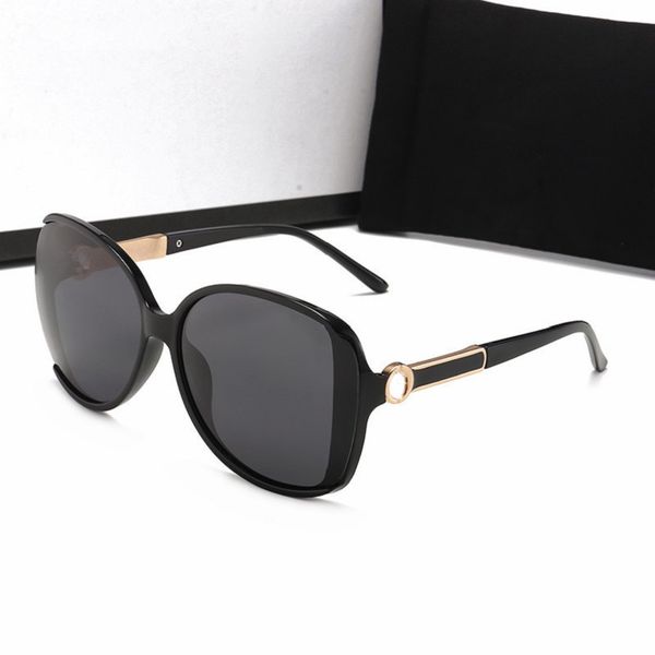 mens womens designer sunglasses luxury sun glasses fashion glass sunglasses for men women with original case box, White;black
mens womens designer sunglasses luxury sun glasses fashion glass sunglasses for men women with original case box, White;black