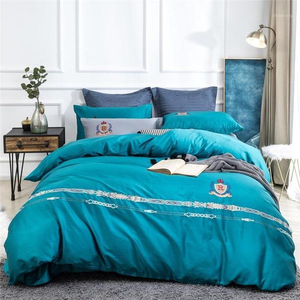 luxury egypt cotton simple classic bedding set embroidery silky duvet cover sets bed sheet pillowcases king size 4pcs1
luxury egypt cotton simple classic bedding set embroidery silky duvet cover sets bed sheet pillowcases king size 4pcs1