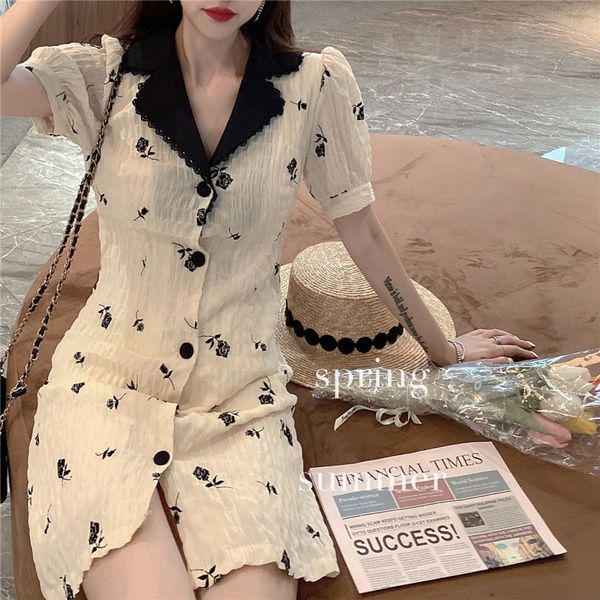 new french v-neck short sleeve printed skirt in summer 2020
new french v-neck short sleeve printed skirt in summer 2020