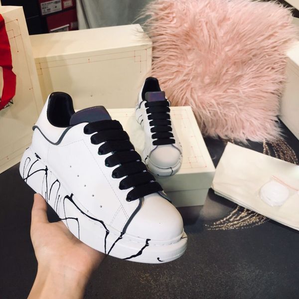 new reflective laser thick soled inner heightening men and women couples real leather casual muffin small white board shoes, Black
new reflective laser thick soled inner heightening men and women couples real leather casual muffin small white board shoes, Black