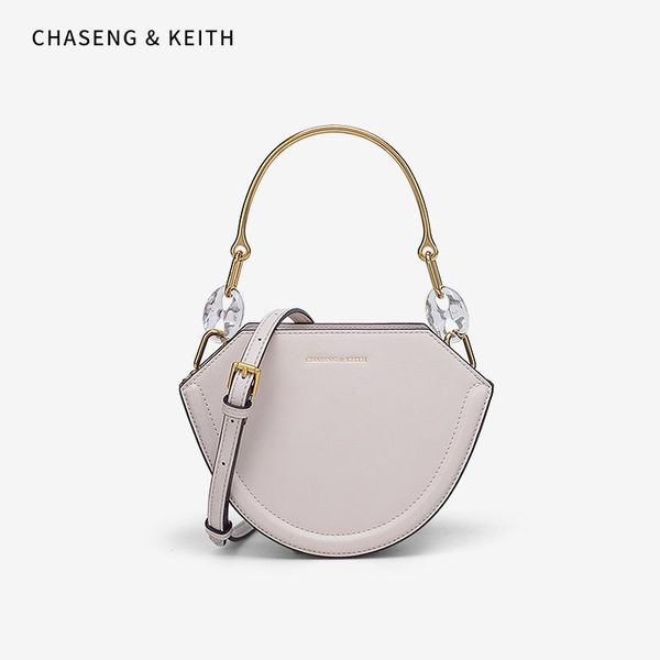 2020 new style star fashion portable shoulder messenger bag mini women's bag
2020 new style star fashion portable shoulder messenger bag mini women's bag