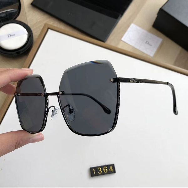 new fashion sunglasses with uv protection for men and women vintage square frame popular come with case classic sunglasses, White;black
new fashion sunglasses with uv protection for men and women vintage square frame popular come with case classic sunglasses, White;black
