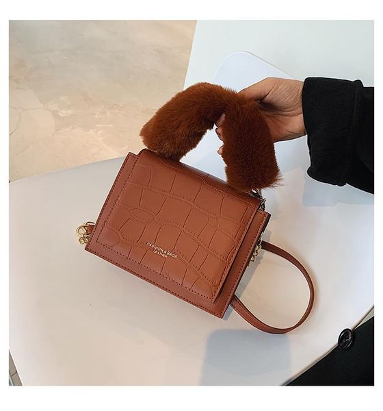 fashion messenger handbags flap pu leather shoulder bags retro stone pattern soft plush handhold for winter chain handle tote
fashion messenger handbags flap pu leather shoulder bags retro stone pattern soft plush handhold for winter chain handle tote