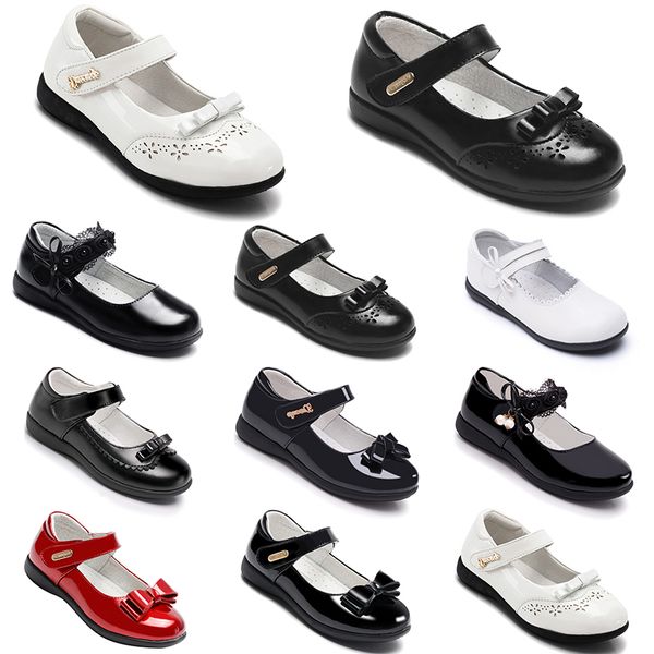 2021 platform shoes for baby girls leather princess shoes with soft bottoms triple black triple white outdoor walking size 26-40
2021 platform shoes for baby girls leather princess shoes with soft bottoms triple black triple white outdoor walking size 26-40