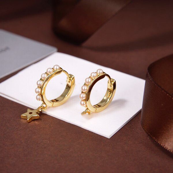 women's earrings brand letter pearl star two sides asymmetric stud brass material fashionable and versatile, Golden;silver
women's earrings brand letter pearl star two sides asymmetric stud brass material fashionable and versatile, Golden;silver