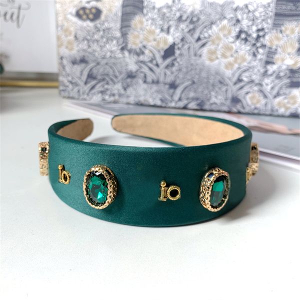 luxury designer headband women girl hair bands retro silk headwraps gifts fashion letters diamond headwear hair accessories 6 colors, Silver
luxury designer headband women girl hair bands retro silk headwraps gifts fashion letters diamond headwear hair accessories 6 colors, Silver