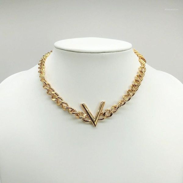 2020 new in women v letter titanium necklace short choker fashion jewelry1, Golden;silver
2020 new in women v letter titanium necklace short choker fashion jewelry1, Golden;silver