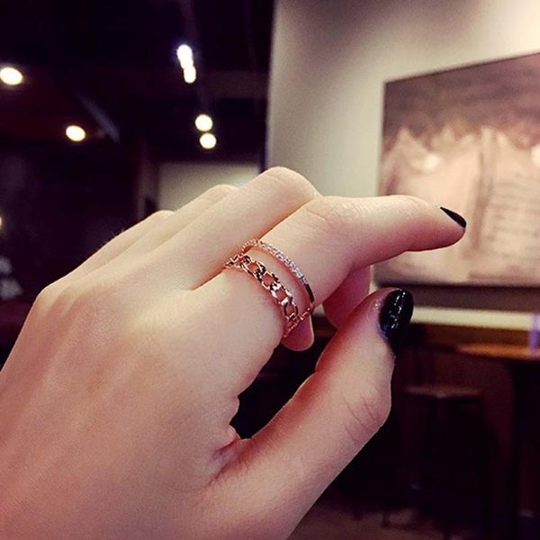 2021 new fashion vintage chain double layer ring gold color simple rhinestones pave setting decorate open ring women jewelry, Slivery;golden
2021 new fashion vintage chain double layer ring gold color simple rhinestones pave setting decorate open ring women jewelry, Slivery;golden
