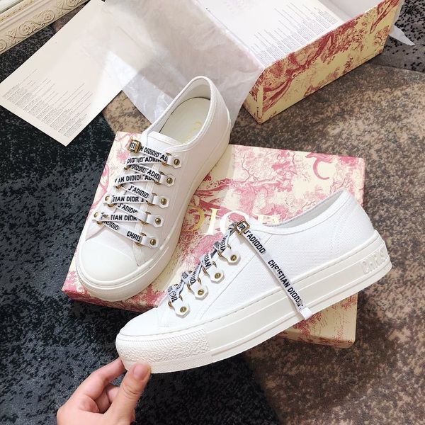 2020 new design luxury original single fashion ladies running shoes skateboard shoes size 34-40, Black
2020 new design luxury original single fashion ladies running shoes skateboard shoes size 34-40, Black