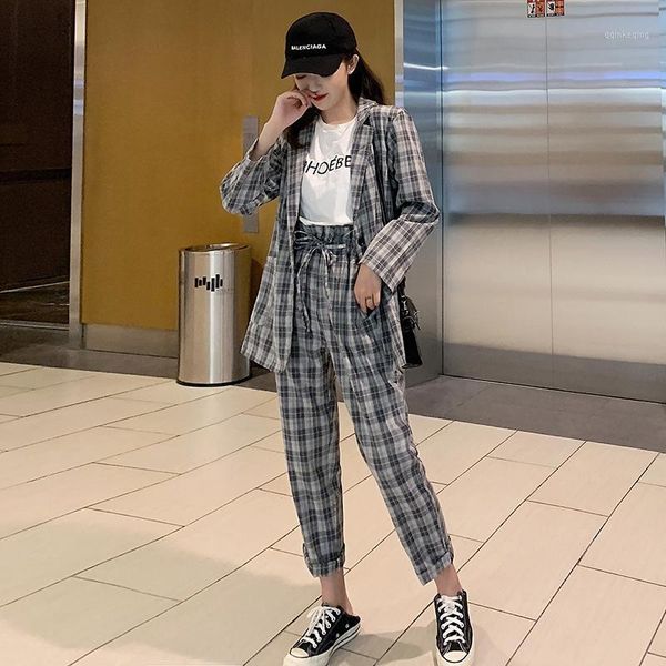 2 piece set women suit jackets and pants new autumn fashion korean style plaid ladies casual blazer coats set s0101, White;black
2 piece set women suit jackets and pants new autumn fashion korean style plaid ladies casual blazer coats set s0101, White;black