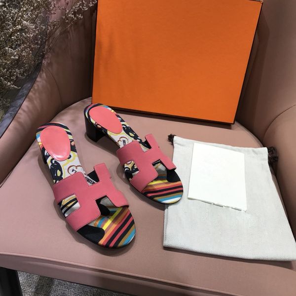 net red ins the same new h slipper of 2020, leather flat bottom sandal and water drill one line slipper summer flat heeled shoes, Black
net red ins the same new h slipper of 2020, leather flat bottom sandal and water drill one line slipper summer flat heeled shoes, Black