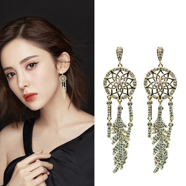 hoop & huggie exaggerated luxury temperament feather dream catcher earrings tassels long earringsaretes boucle d'oreille, Golden;silver
hoop & huggie exaggerated luxury temperament feather dream catcher earrings tassels long earringsaretes boucle d'oreille, Golden;silver
