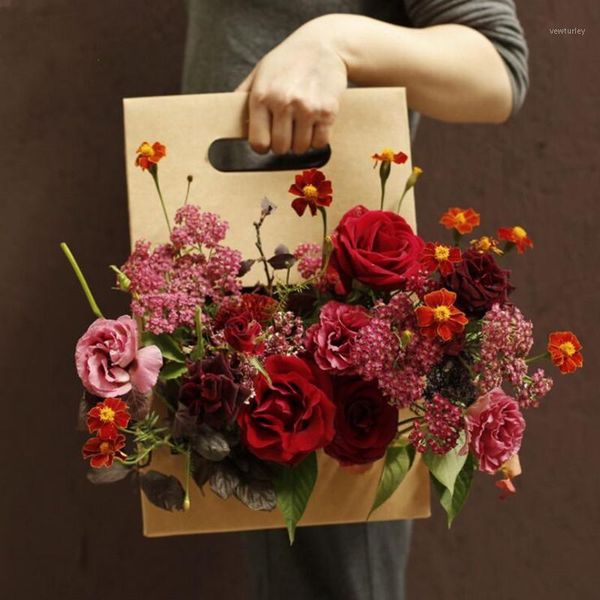 gift wrap feiluan store 10pcs kraft hand-held hollow-out flower box goddess festival mother's day arrangement hand-box in20211
gift wrap feiluan store 10pcs kraft hand-held hollow-out flower box goddess festival mother's day arrangement hand-box in20211