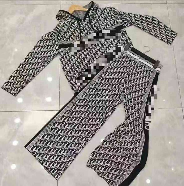 2022 factory wholesale new autumn loose fashion letter hooded simple two-piece pants women, Gray 
2022 factory wholesale new autumn loose fashion letter hooded simple two-piece pants women, Gray