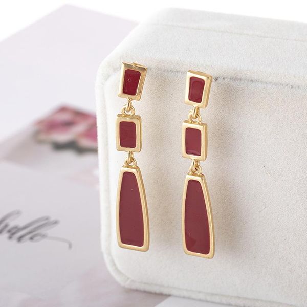 retro red matte rectangular geometry stud earrings strip joker contracted fashion earrings jewelry accessories, Golden;silver
retro red matte rectangular geometry stud earrings strip joker contracted fashion earrings jewelry accessories, Golden;silver