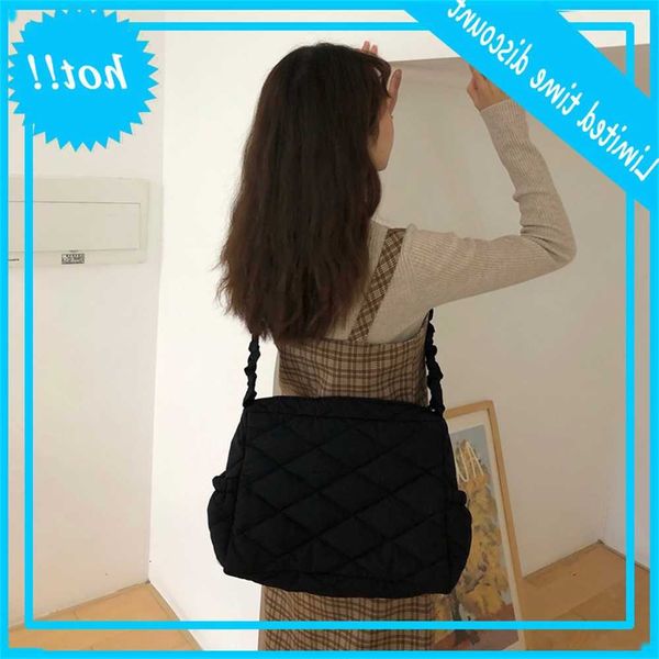 women's new autumn and winter 2020 single fold shoulder strap embroidered underarm bag simple rhombic lattice
women's new autumn and winter 2020 single fold shoulder strap embroidered underarm bag simple rhombic lattice