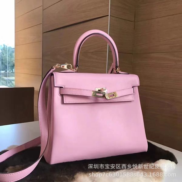 hand held fashionable cowhide net red same jindian women's bag original factory goods
hand held fashionable cowhide net red same jindian women's bag original factory goods