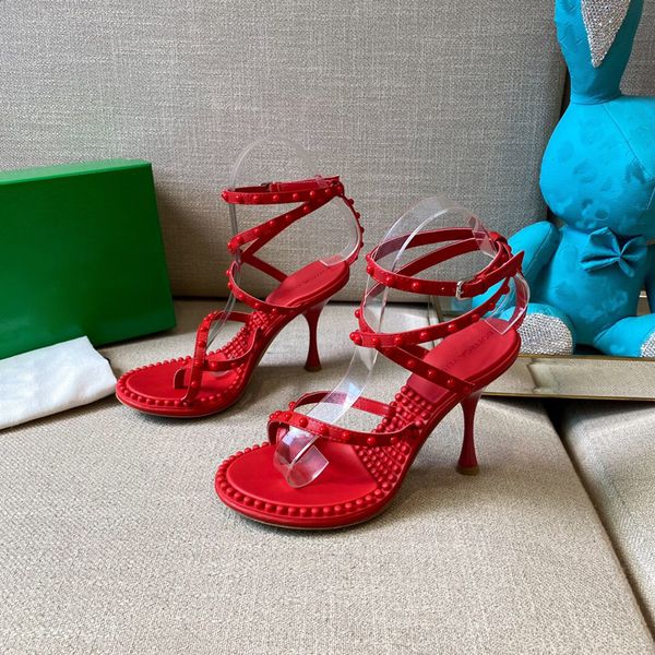 2022 fashion women high-heeled sandals white wedding dress shoes classic leather strappy heels slippers summer casual shoes, Black
2022 fashion women high-heeled sandals white wedding dress shoes classic leather strappy heels slippers summer casual shoes, Black